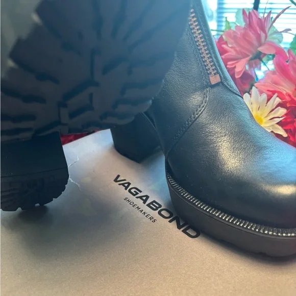 Vagabond Elegant Black Leather Zip up Ankle Boots - Picture 6 of 6